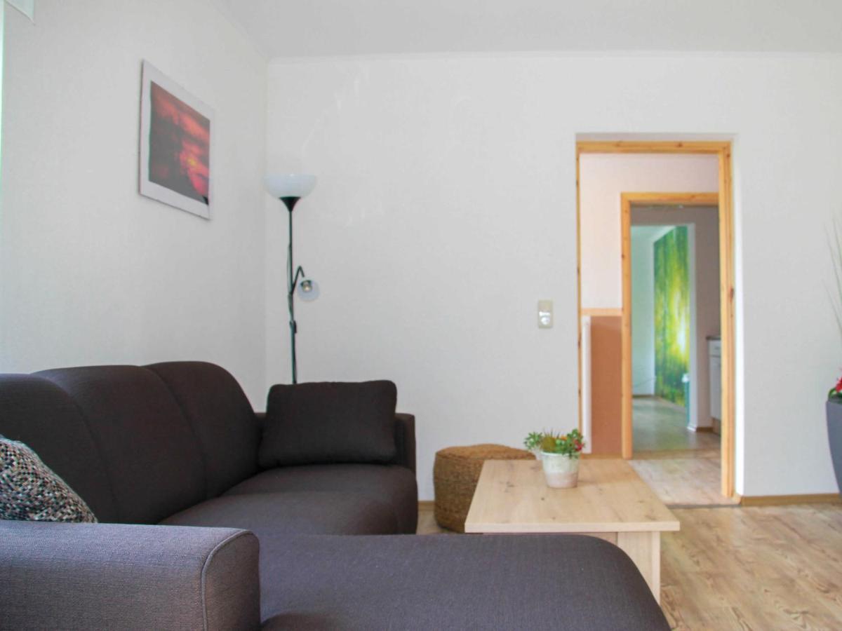 Ferienwohnung am alten Gutshaus Nossentiner Huette Exterior foto